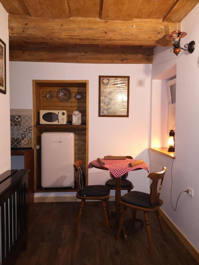 Crown Of Karolina Apartment Brasov Exterior photo